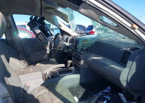 2006 Jeep Grand Cherokee Laredo z USA, uszkodzony, nr VIN 1J4GR48K26C349793